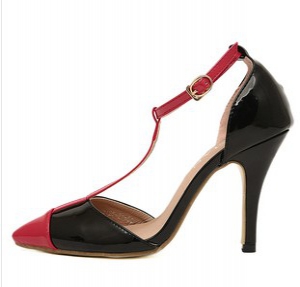 T-straps 2 Tone pointed heels