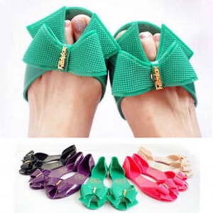 Colorful jelly shoes with bow