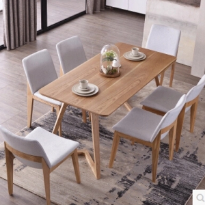 实木餐桌椅组合 一桌四椅 (1.6*0.8M)
