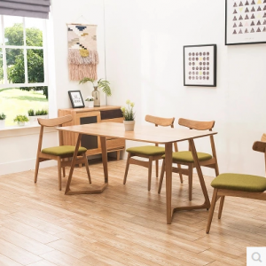 预售-北欧全实木餐桌组合+餐椅
