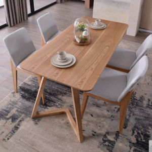 预售-北欧实木方形餐桌套一桌四椅