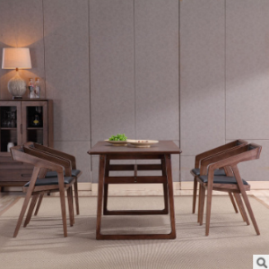 预售-北欧简约现代实木餐桌套一桌+4椅