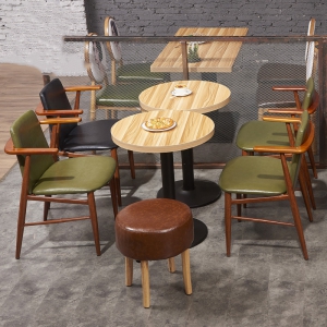 预售-复古铁艺工业风餐桌椅咖啡厅西餐厅个性主题餐桌椅组合茶餐厅桌椅